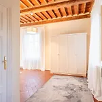 Il Gufo With Swimming Pool Villa