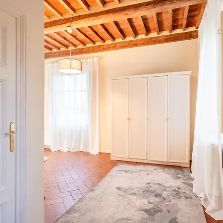 Il Gufo With Swimming Pool Villa
